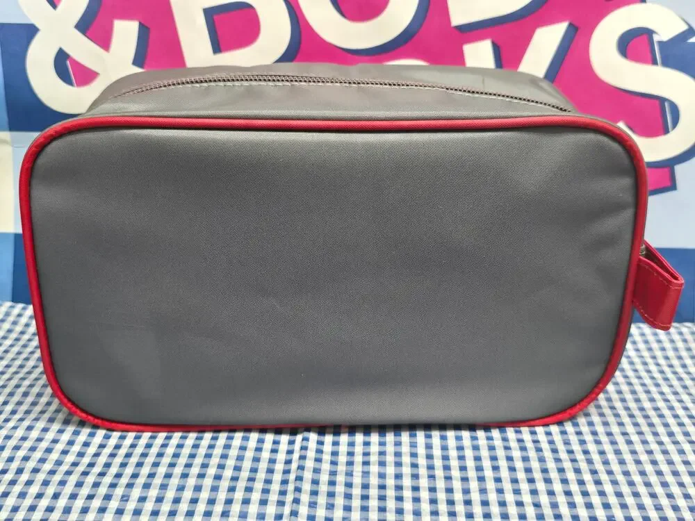 BBW Gray w. Red Trim Men's Zipper Overnight Travel Compact  Carry All Bag
